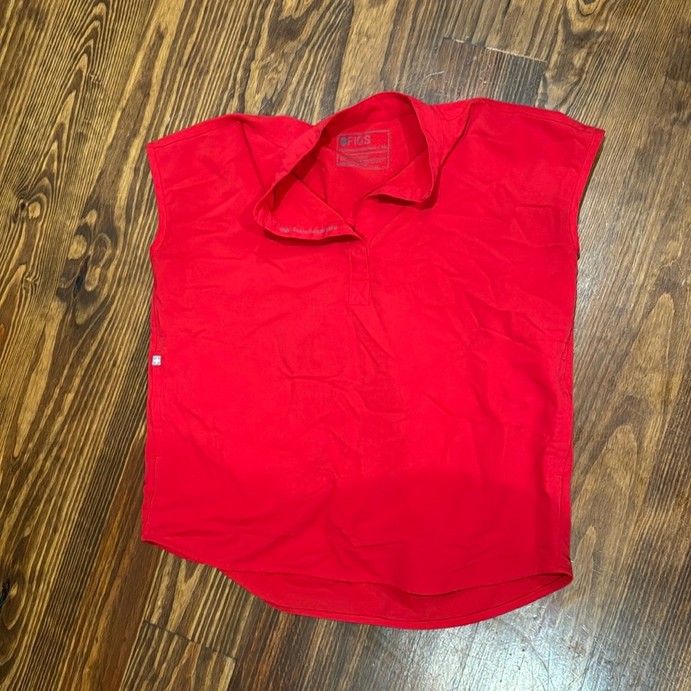 Rafaela  figs red xs scrub top